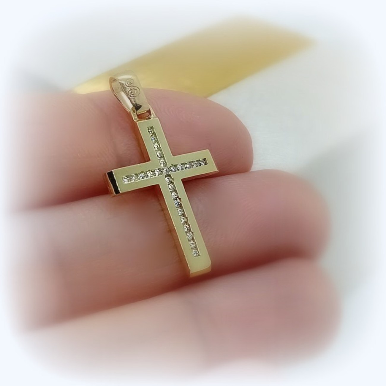 Γυναικείος χρυσός σταυρός amazing design!